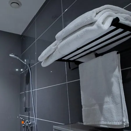 Ma Amsterdam Schiphol Airport Hotel 3*
